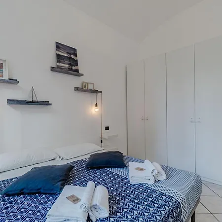 Guesthost - Walk To The Po River & Center Apartment *