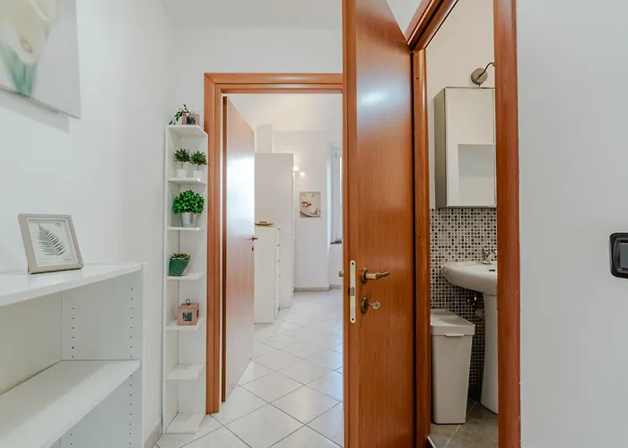 Lejlighed Guesthost - Walk To The Po River & Center *